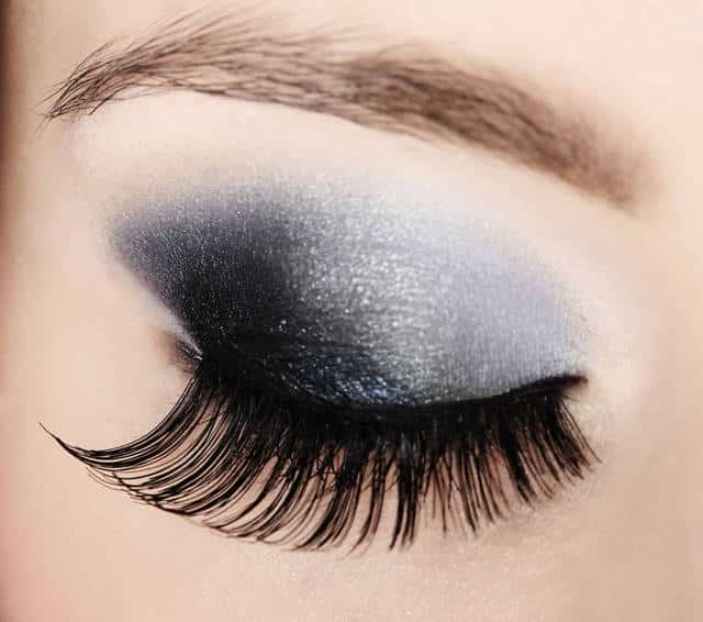 smokey eyes